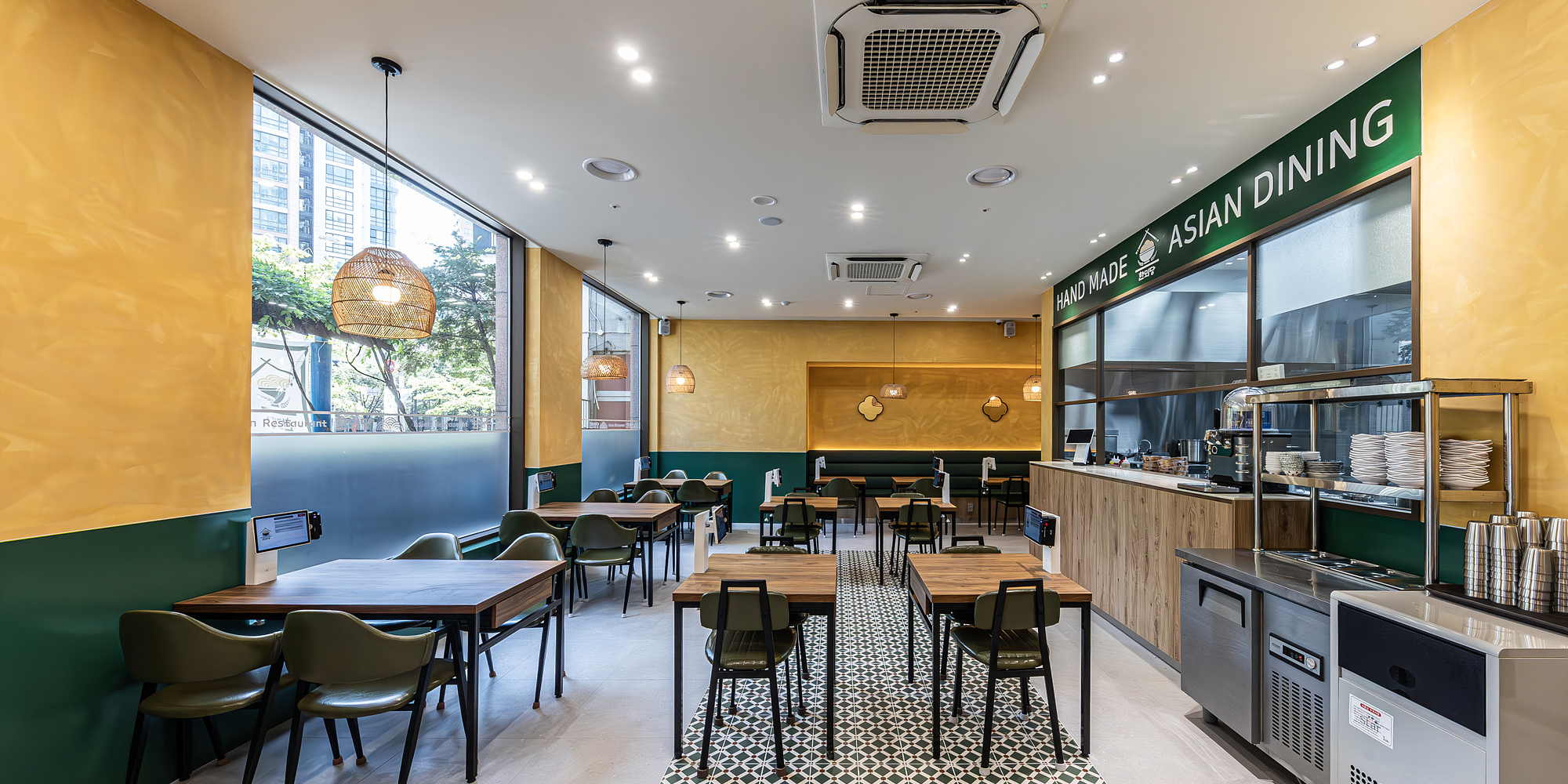 [식당]  우드와 그린의 조화! 식당 인테리어